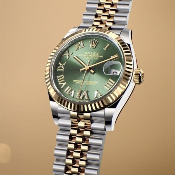 Attractive-Womens-Rolex-Watch-Round-Dial-1-2.jpg